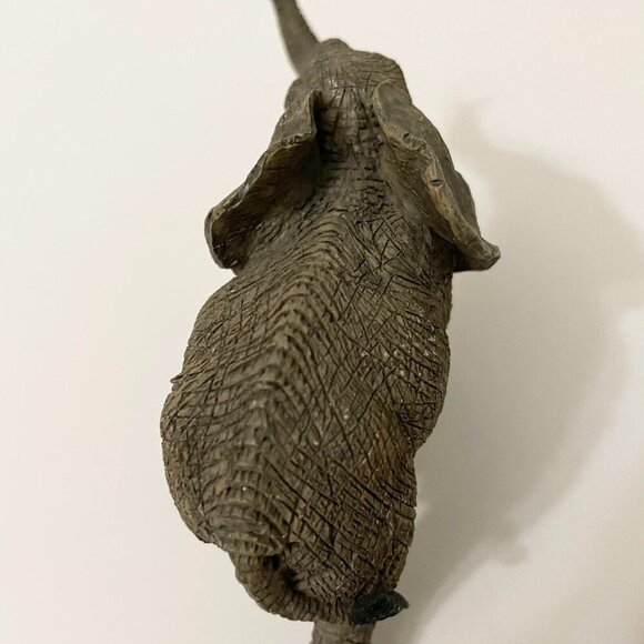 Vintage Elephant Resin Figurine 4.5 Inch Long Figure - Picture 9 of 16